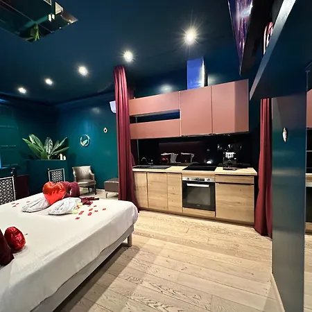 Mieuxqualhotel jacuzzi privatif Le carré Bordeaux Extérieur photo