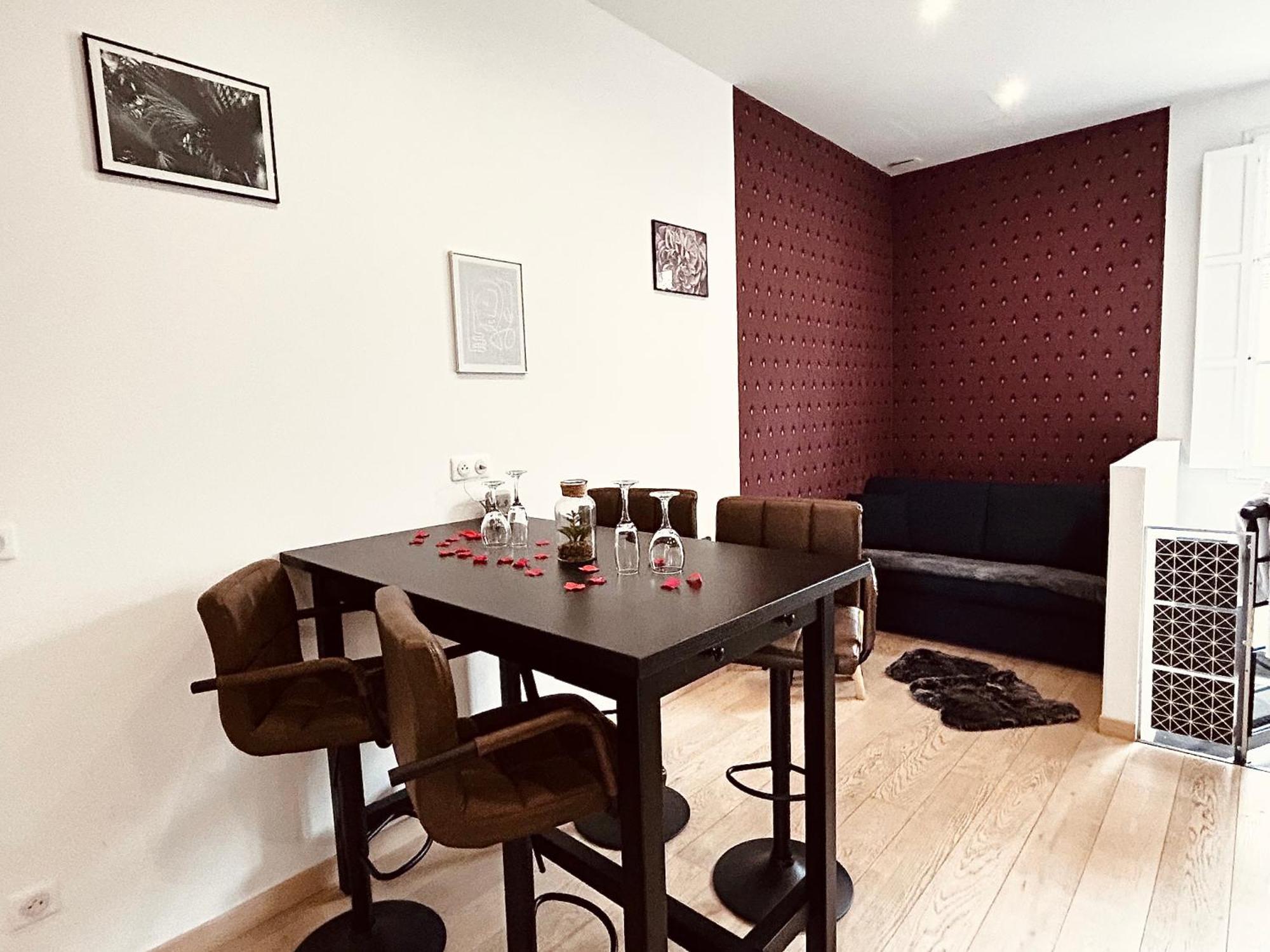 Mieuxqualhotel Jacuzzi Privatif Velvet Desire Apartment *